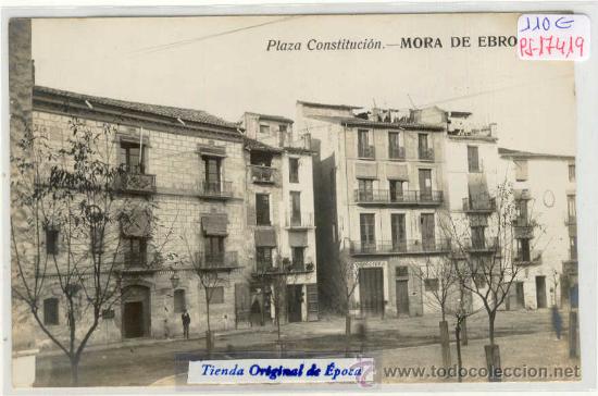 Postkarten: (PS-17419)POSTAL FOTOGRAFICA DE MORA DE EBRO(TARRAGONA)-PLAZA CONSTITUCION