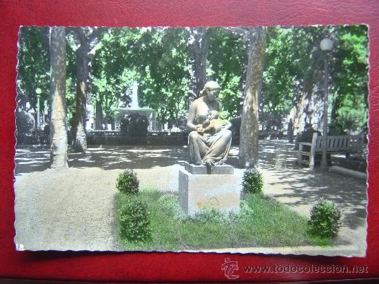 Postales: OLOT, GIRONA, PLAZA DE CLAR&Aacute; - Foto 1