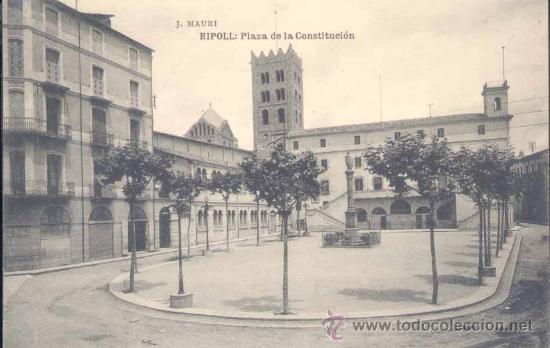 Postales: RIPOLL (GERONA).- PLAZA DE LA CONSTITUCI&Oacute;N - Foto 1