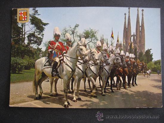 Postales: SECCION MONTADA DE LAPOLICIA MUNICIPAL DEL AYUNTAMIENTO DE BARCELONA CON UNIFORME DE GRAN GALA.