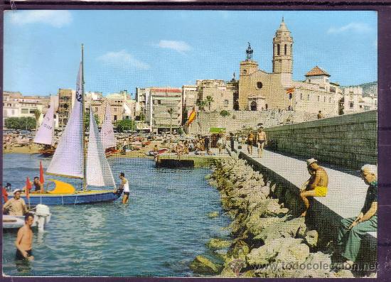 Postales: SITGES - EMBARCADERO Y PUNTA - CIRCULADA EN EL A&Ntilde;O 1970 - Foto 1