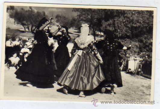 Postales: Lerida. Danzas populares. La Disfrassada. Catalu&ntilde;a. Secci&oacute;n femenina. Servicio de culutra.