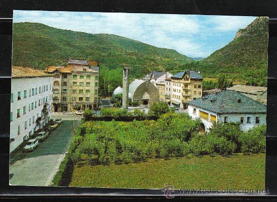 Postales: N&ordm; 60 PONT DE SUERT. VISTA PARCIAL E IGLESIA