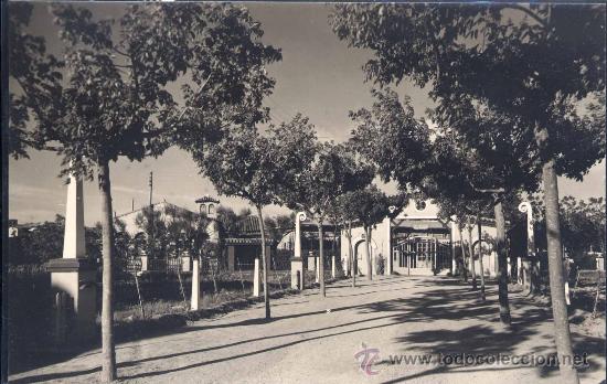 Postales: TARREGA (L&Eacute;RIDA).- ENTRADA A JARDINES &rdquo;LA GRANJA&rdquo;