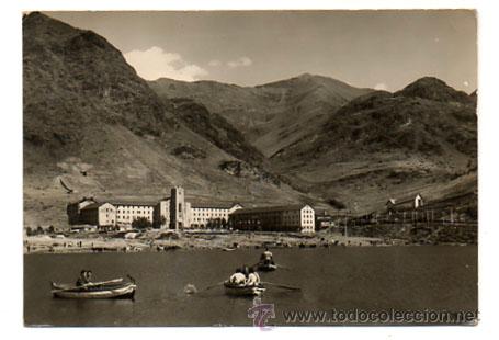 Postkarten: SANTUARI DE LA MARE DE D&Eacute;U DE N&Uacute;RIA. PIRINEU CATAL&Agrave;. ALT. 2000 MTS. PANORAMICA DES DEL LLAC.