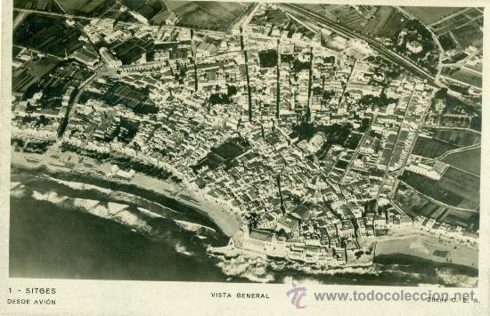 Postales: SITGES. VISTA GENERAL DESDE AVI&Oacute;N. - Foto 1