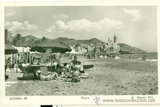 Postales: SITGES. LA PLAYA. HACIA 1950. - Foto 1