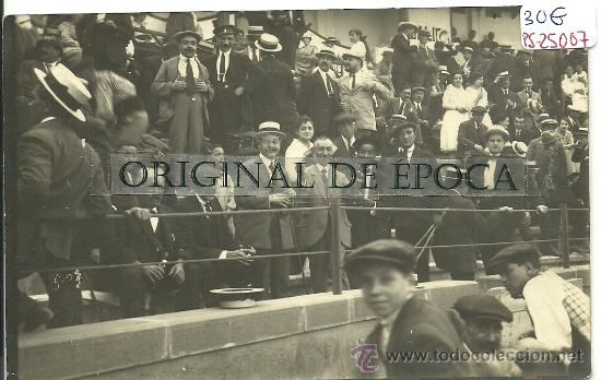Postcards: (PS-25007)POSTAL FOTOGRAFICA DE VICH-PLAZA DE TOROS