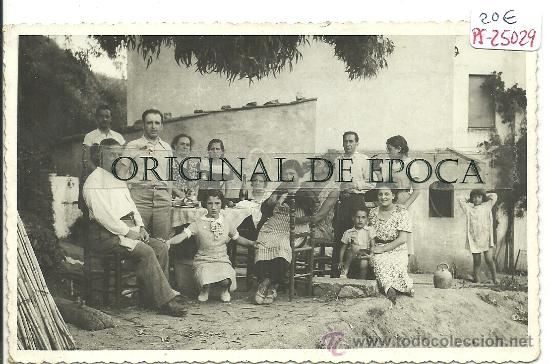 Postcards: (PS-25029)POSTAL FOTOGRAFICA DE MONGAT-GENTES DE LA POBLACION
