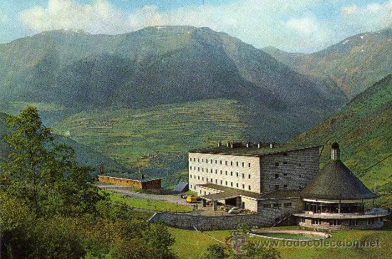 Postales: PIRINEOS DE LERIDA 5252 EL VALLE DE ARAN VISTA DE CONJUNTO DEL PARADOR NACIONALL DE VIELLA