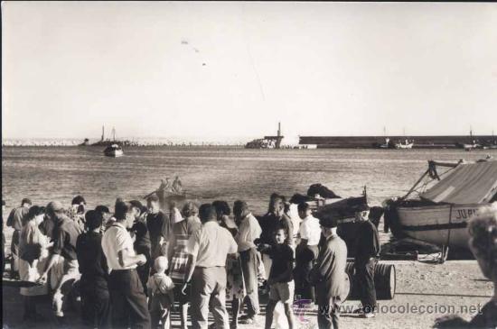 Postales: CAMBRILS (TARRAGONA).- LLEGADA DE BARCAS PESQUERAS - Foto 1