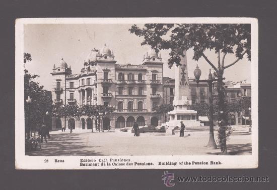 Postales: Reus - 28. Edificio Caja de Pensiones - No figura editor - Foto 1