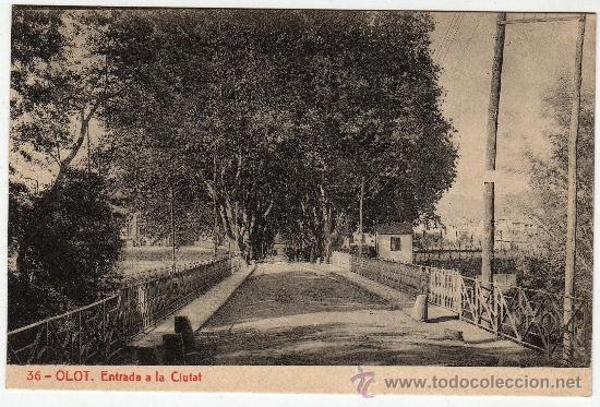 Postales: POSTAL DE OLOT ENTRADA A LA CIUDAD SIN CIRCULAR - Foto 1
