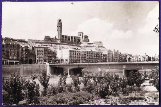 Postales: lerida - vista parcial y puente sobre el rio segre - n&ordm; 9 - ed. sicilia - circulada - a&ntilde;os 40 / 50