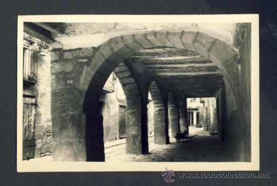 Postales: Postal de SANAUJA: Porxos del carrer Major (Ed. Farga)