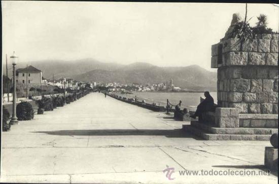 Postales: SITGES (BARCELONA).- EL PASEO MAR&Iacute;TIMO - Foto 1