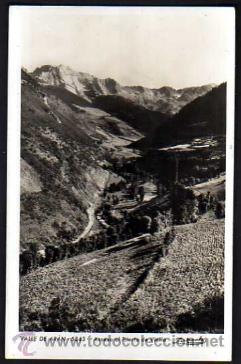 Postales: Valle de Aran. 5343. Acceso al Puerto de Viella. Circulada 1957