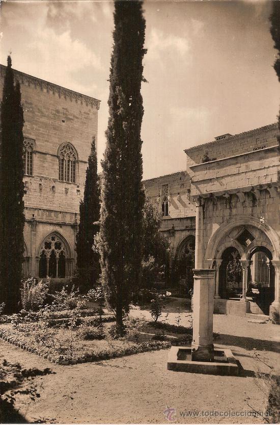 Postales: FOTO/POSTAL REAL MONASTERIO DE POBLET, CLAUSTRO Y PALACIO DEL REY MARTIN -  CLISE L PLASENCIA