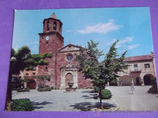 Cartes Postales: TARRAGONA-V15-NO ESCRITA-PRADES-IGLESIA Y PLAZA MAYOR