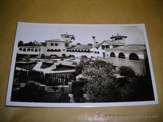 Postcards: S'AGARO  ,COSTA BRAVA  - HOSTAL LA GAVINA ,Y SUS JARDINES   TALL. ZERKOWITZ , 14X9 CM.