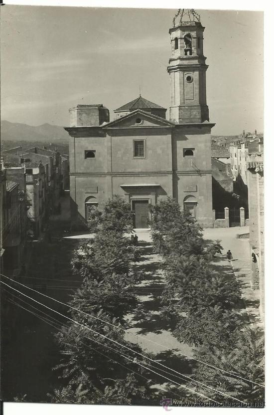 Postales: ESPLUGA DE FRANCOLI N&ordm; 2 PLAZA IGLESIA Y CAMPANARIO / FOTO CHINCHILLA / SIN FRANQUEAR