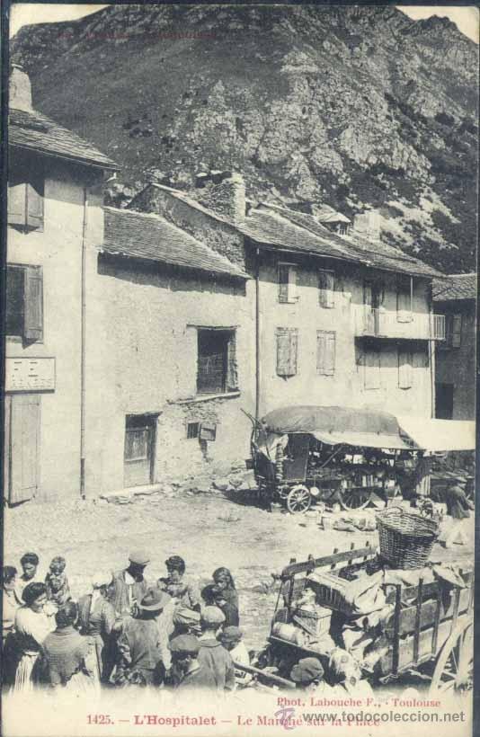 Postkarten: L&acute;HOSPITALET.- LE MARCH&Eacute; SUR LA PLACE