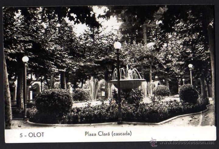 Postales: Olot. Plaza Clar&aacute;. Circulada - Foto 1
