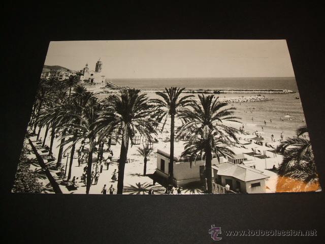 Postales: SITGES BARCELONA PLAYA Y PUNTA - Foto 1