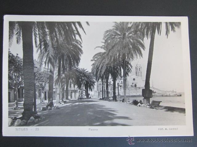 Postales: Postal Barcelona. Sitges. Paseo - Foto 1