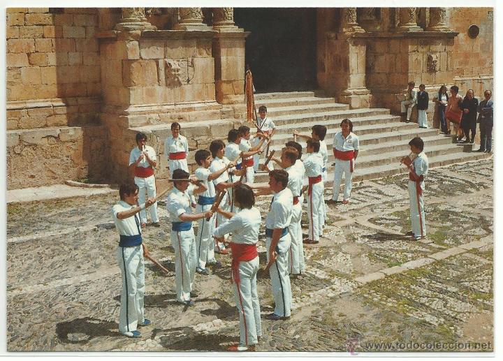 Postales: MONTBLANC.-BALL DE BASTONS.-EDITA MUSEU-ARXIU DE MONTBLANC.-FOTO RAYMOND.-SIN CIRCULAR