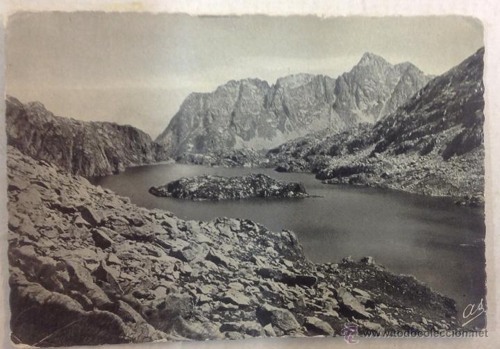 Postales: VALLE DE ARAN. LAGO DE MAR 2215 m. Y MONTARTO 2830 m.