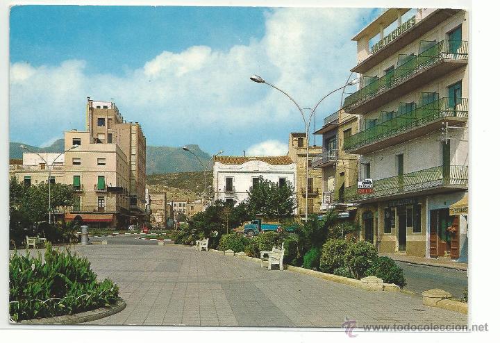 Postales: SAN CARLOS DE LA RAPITA .- PLAZA DE ESPA&Ntilde;A .- EDICIONES ARRIBAS N&ordm; 3