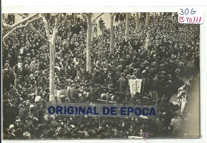 Postkarten: (PS-40111)POSTAL FOTOGRAFICA DE MATARO-MANIFESTACION CATOLICA 7 MARZO 1926