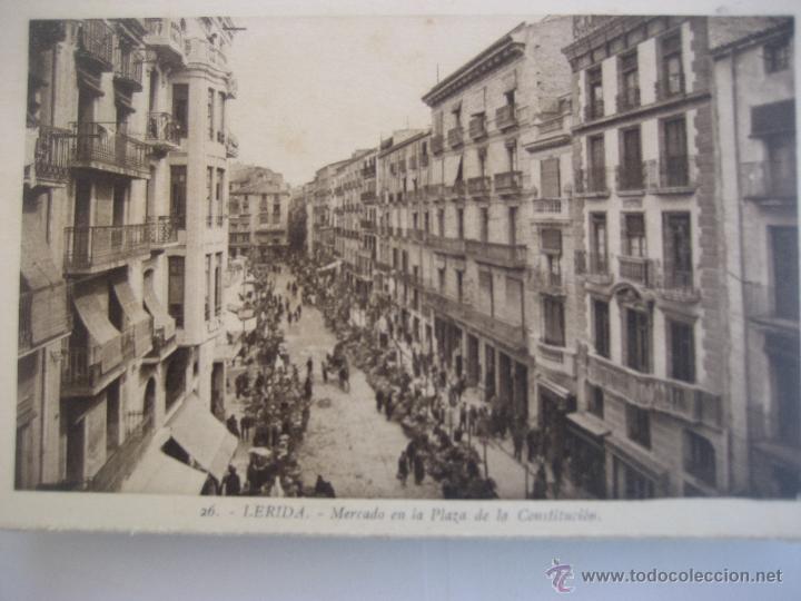 Postales: Lerida. N&ordm; 26. Mercado en la Plaza de la Constituci&oacute;n. L. Roisin. Postal sin circular