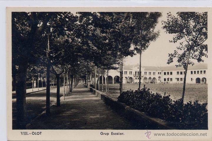 Postales: OLOT (GERONA).- GRUP ESCOLAR - Foto 1
