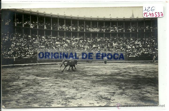 Postkarten: (PS-40537)POSTAL FOTOGRAFICA DE BARCELONA-PLAZA DE TOROS DE LA BARCELONETA,EL TORIL,A&Ntilde;OS 20