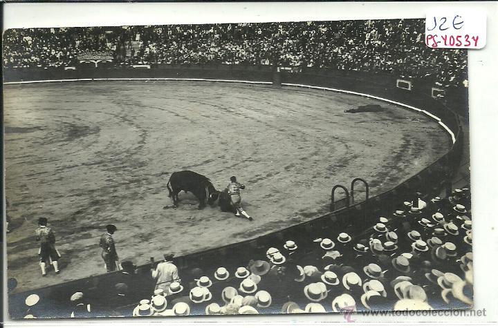 Postkarten: (PS-40534)POSTAL FOTOGRAFICA DE BARCELONA-PLAZA DE TOROS DE LA BARCELONETA,EL TORIL,A&Ntilde;OS 20