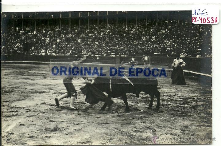 Postkarten: (PS-40531)POSTAL FOTOGRAFICA DE BARCELONA-PLAZA DE TOROS DE LA BARCELONETA,EL TORIL,A&Ntilde;OS 20