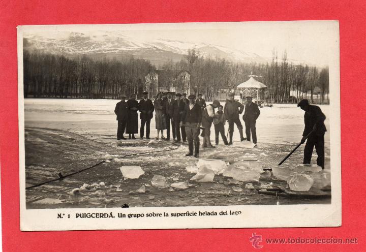 Postales: puigcerda. 1 grupo sobre superficie helada