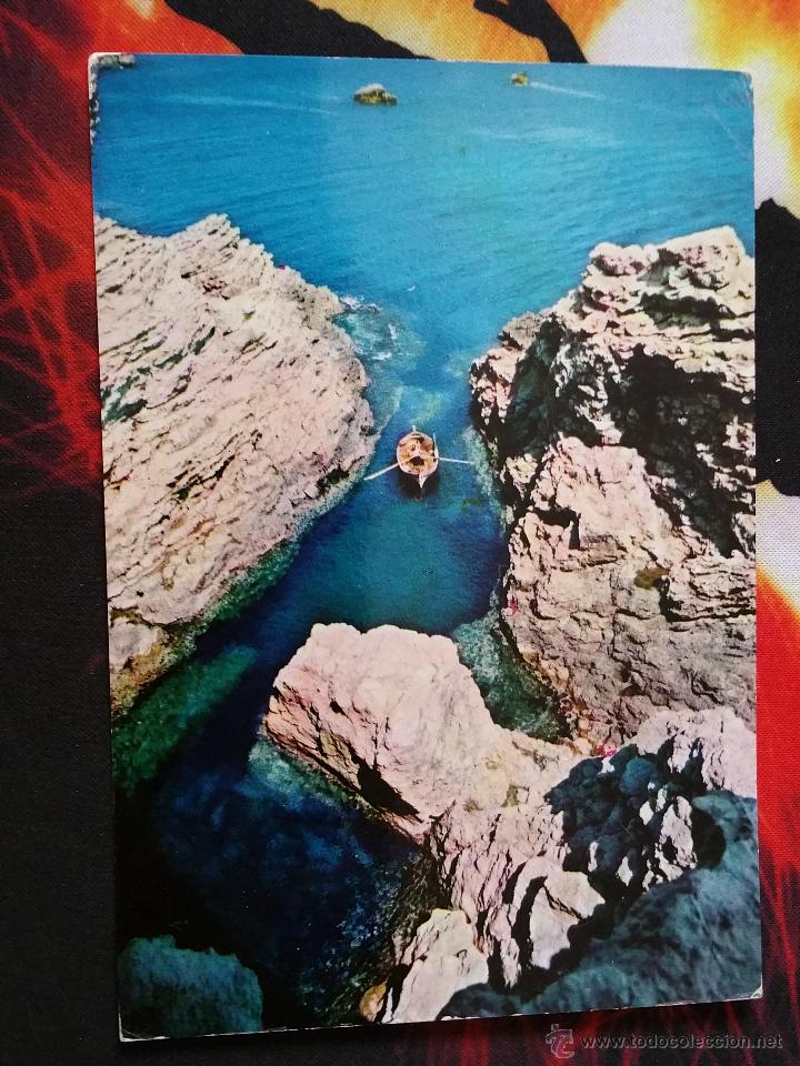Postales: POSTAL COSTA BRAVA , L'ESCALA , DETALLE DE LA COSTA , CON SELLO EN REVERSO DE 1984
