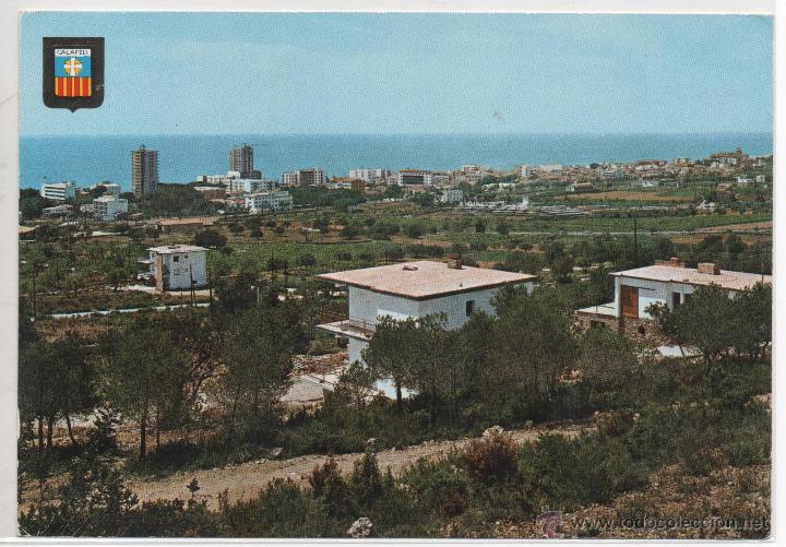 Postales: CALAFELL.- N&ordm; 2881 .- PLAYA , VISTA GENERAL .- COMERCIAL ESCUDO DE ORO
