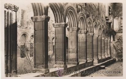 Postales: MONASTERIO DE POBLET - VIMBODI - CLAUSTRO PEQUE&Ntilde;O  - N&ordm; 9 - ED. GRAFICAS GULIERA - A&Ntilde;OS 50 - NUEVA