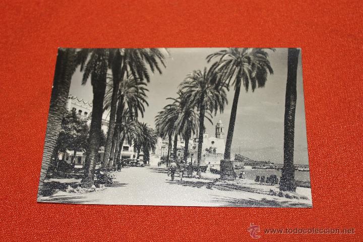 Postales: POSTAL SITGES PASEO DE LA RIBERA 1961 - Foto 1