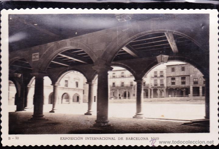 Postales: POSTAL : TROQUELADA , INTERIOR DE LOS P&Oacute;RTICOS DE SANGUESA .