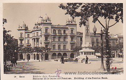 Postales: POSTAL REUS EDIFICIO LA CAIXA - Foto 1