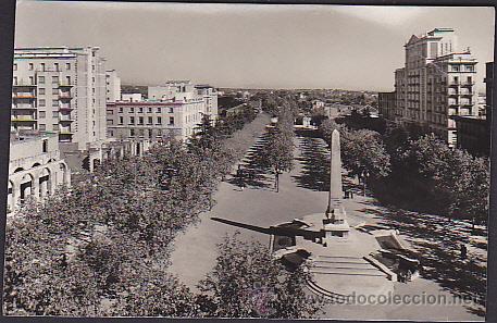 Postales: POSTAL REUS AVENIDA DE LOS MARTIRES - Foto 1