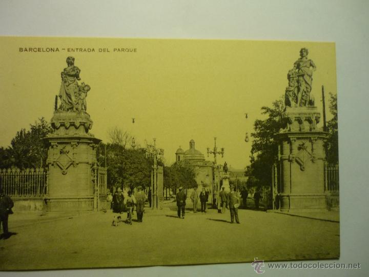 Postales: BARCELONA ENTRADA AL PARQUE -cm - Foto 1