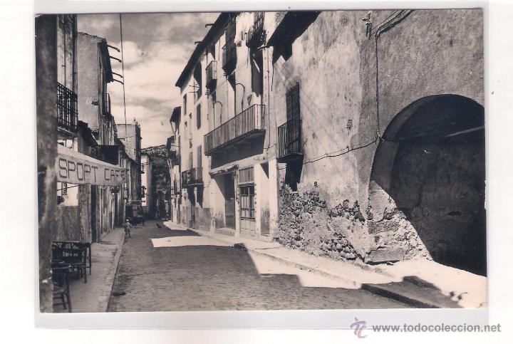 Postales: POSTAL DE PRADES , CALLE MAJOR. - Foto 1