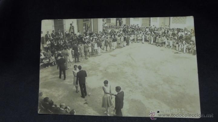 Postales: POSTAL - LLORET DE MAR - BAILE EN LA PLAZA - - Foto 1