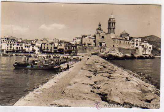 Postales: Sitges  156 Embarcadero y punta. Circulada. - Foto 1